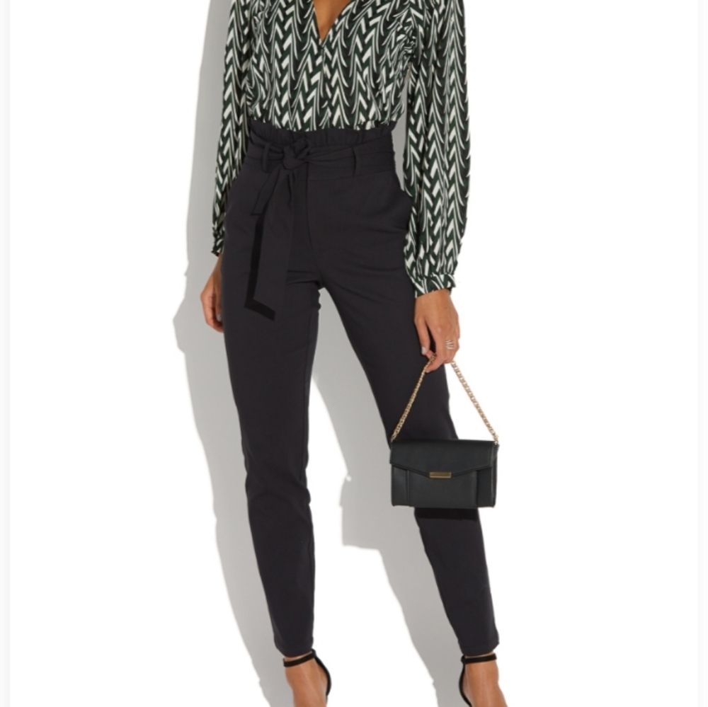 ⭐️NWT⭐️ - Paperbag Trouser With Tie (Size XXL)